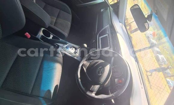 Nunua Ilio tumika Toyota Auris Black Gari ndani ya Bulembu nchini Hhohho Nunua Ilio tumika Toyota Auris Black Gari ndani ya Bulembu nchini Hhohho