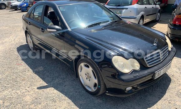 Nunua Ilio tumika Mercedes-Benz C-Classe Black Gari ndani ya Bulembu nchini Hhohho Nunua Ilio tumika Mercedes-Benz C-Classe Black Gari ndani ya Bulembu nchini Hhohho
