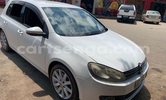 Acheter Occasion Voiture Volkswagen Golf Blanc à Hlatikulu, Shiselweni District