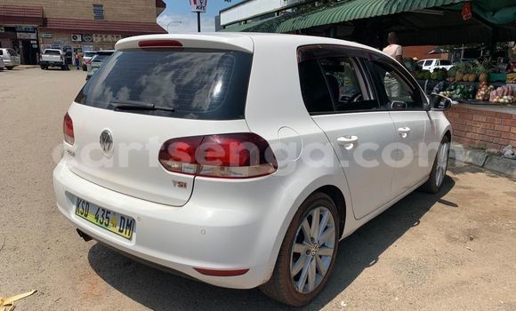 Buy Used Volkswagen Golf White Car in Hlatikulu in Shiselweni District Buy Used Volkswagen Golf White Car in Hlatikulu in Shiselweni District