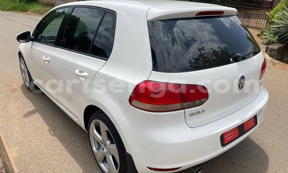 Buy Used Volkswagen Golf White Car in Hlatikulu in Shiselweni District Buy Used Volkswagen Golf White Car in Hlatikulu in Shiselweni District