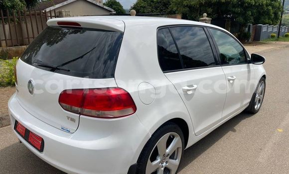 Buy Used Volkswagen Golf White Car in Hlatikulu in Shiselweni District Buy Used Volkswagen Golf White Car in Hlatikulu in Shiselweni District