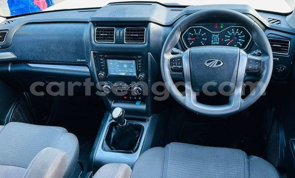 Nunua Ilio tumika Mahindra Commander White Gari ndani ya Ezulwini nchini Hhohho Nunua Ilio tumika Mahindra Commander White Gari ndani ya Ezulwini nchini Hhohho