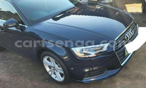 Nunua Ilio tumika Audi A4 Black Gari ndani ya Hluti nchini Wilaya ya Shiselweni Nunua Ilio tumika Audi A4 Black Gari ndani ya Hluti nchini Wilaya ya Shiselweni