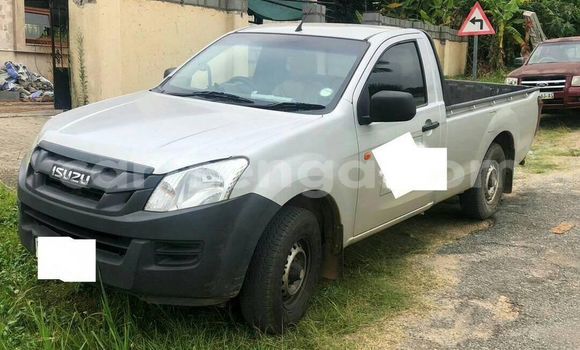 Nunua Ilio tumika Isuzu KB Other Gari ndani ya Big Bend nchini Wilaya ya Lubombo Nunua Ilio tumika Isuzu KB Other Gari ndani ya Big Bend nchini Wilaya ya Lubombo