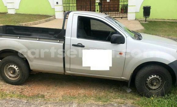 Nunua Ilio tumika Isuzu KB Other Gari ndani ya Big Bend nchini Wilaya ya Lubombo Nunua Ilio tumika Isuzu KB Other Gari ndani ya Big Bend nchini Wilaya ya Lubombo