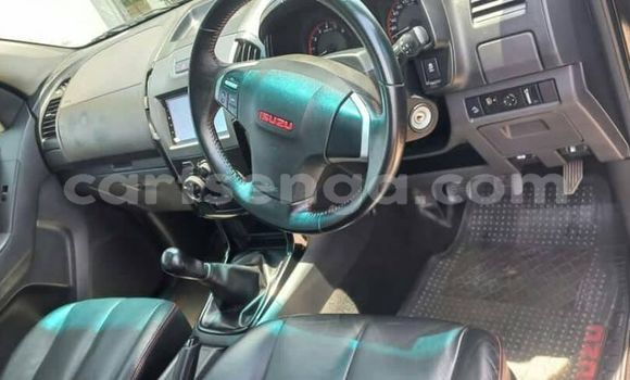 Nunua Ilio tumika Isuzu KB Black Gari ndani ya Hluti nchini Wilaya ya Shiselweni Nunua Ilio tumika Isuzu KB Black Gari ndani ya Hluti nchini Wilaya ya Shiselweni