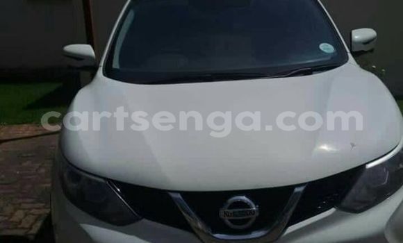 Buy Used Nissan Qashqai White Car in Ezulwini in Hhohho Buy Used Nissan Qashqai White Car in Ezulwini in Hhohho