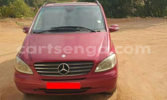 Nunua Ilio tumika Mercedes Viano Red Gari ndani ya Ezulwini nchini Hhohho