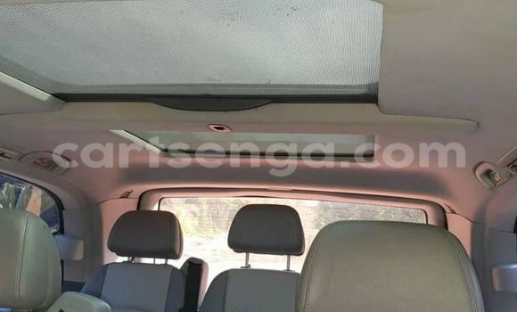 Acheter Occasion Voiture Mercedes Viano Rouge à Ezulwini, Hhohho Acheter Occasion Voiture Mercedes Viano Rouge à Ezulwini, Hhohho