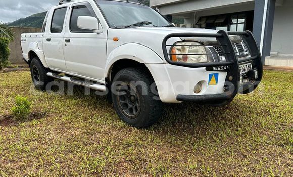 Nunua Ilio tumika Nissan Hardbody White Gari ndani ya Ezulwini nchini Hhohho