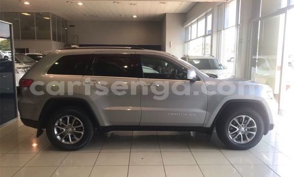 Buy Used Jeep Grand Cherokee Silver Car in Ezulwini in Hhohho Buy Used Jeep Grand Cherokee Silver Car in Ezulwini in Hhohho