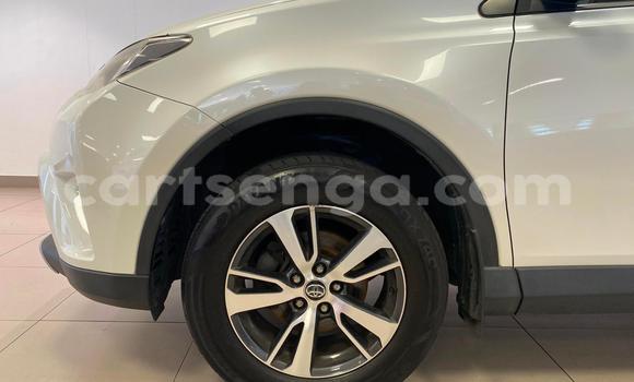 Buy Used Toyota RAV4 White Car in Mbabane in Manzini Buy Used Toyota RAV4 White Car in Mbabane in Manzini