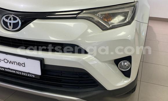 Buy Used Toyota RAV4 White Car in Mbabane in Manzini Buy Used Toyota RAV4 White Car in Mbabane in Manzini