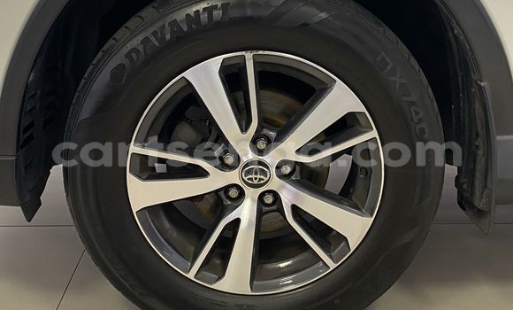 Buy Used Toyota RAV4 White Car in Mbabane in Manzini Buy Used Toyota RAV4 White Car in Mbabane in Manzini