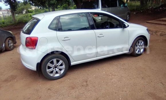 Buy Used Volkswagen Polo White Car in Kwaluseni in Manzini Buy Used Volkswagen Polo White Car in Kwaluseni in Manzini
