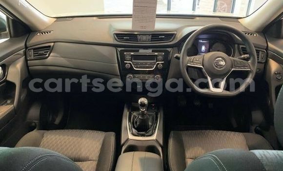 Buy Used Nissan Qashqai White Car in Ezulwini in Hhohho Buy Used Nissan Qashqai White Car in Ezulwini in Hhohho