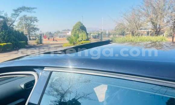 Buy Used Volkswagen Golf White Car in Hlatikulu in Shiselweni District Buy Used Volkswagen Golf White Car in Hlatikulu in Shiselweni District