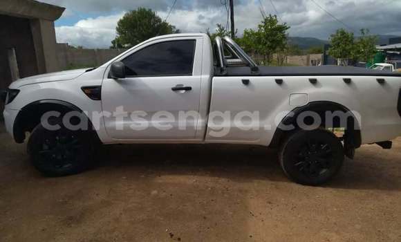Nunua Ilio tumika Ford Ranger White Gari ndani ya Mbabane nchini Manzini
