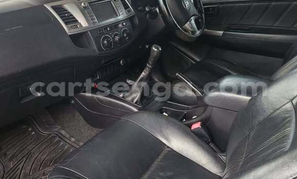 Buy Used Toyota Hilux White Car in Mbabane in Manzini Buy Used Toyota Hilux White Car in Mbabane in Manzini