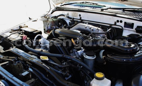 Buy Used Toyota Hilux White Car in Mbabane in Manzini Buy Used Toyota Hilux White Car in Mbabane in Manzini