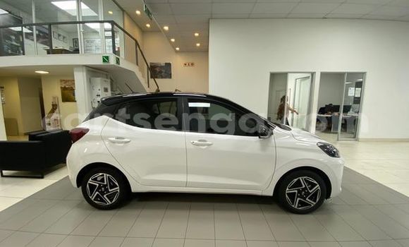 Buy Used Hyundai i10 White Car in Mbabane in Manzini Buy Used Hyundai i10 White Car in Mbabane in Manzini