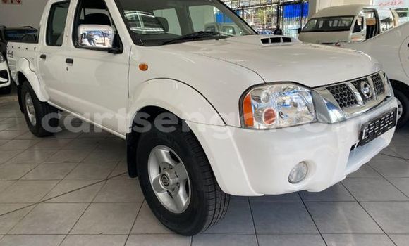 Buy Used Nissan NP 300 White Car in Mbabane in Manzini Buy Used Nissan NP 300 White Car in Mbabane in Manzini