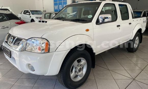Buy Used Nissan NP 300 White Car in Mbabane in Manzini Buy Used Nissan NP 300 White Car in Mbabane in Manzini