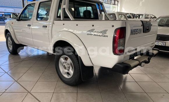 Buy Used Nissan NP 300 White Car in Mbabane in Manzini Buy Used Nissan NP 300 White Car in Mbabane in Manzini