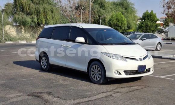 Buy Used Toyota Previa White Car in Mbabane in Manzini Buy Used Toyota Previa White Car in Mbabane in Manzini