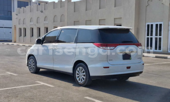 Buy Used Toyota Previa White Car in Mbabane in Manzini Buy Used Toyota Previa White Car in Mbabane in Manzini