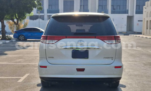 Buy Used Toyota Previa White Car in Mbabane in Manzini Buy Used Toyota Previa White Car in Mbabane in Manzini