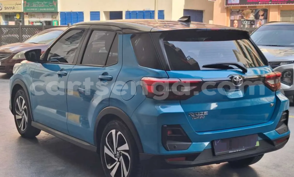 Buy Used Toyota Ractis Blue Car in Mbabane in Manzini Buy Used Toyota Ractis Blue Car in Mbabane in Manzini