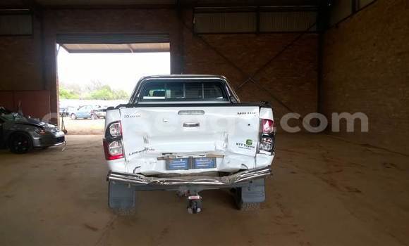 Buy Used Toyota Hilux White Car in Big Bend in Lubombo Buy Used Toyota Hilux White Car in Big Bend in Lubombo