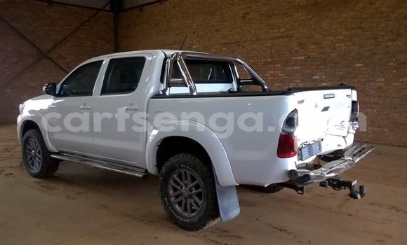 Buy Used Toyota Hilux White Car in Big Bend in Lubombo Buy Used Toyota Hilux White Car in Big Bend in Lubombo