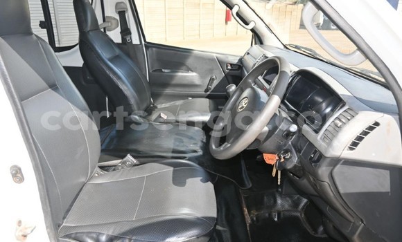 Buy Used Toyota Allion White Car in Big Bend in Lubombo Buy Used Toyota Allion White Car in Big Bend in Lubombo