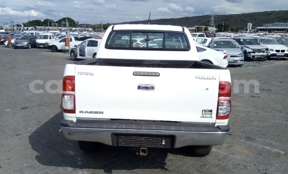 Buy Used Toyota Hilux White Car in Big Bend in Lubombo Buy Used Toyota Hilux White Car in Big Bend in Lubombo