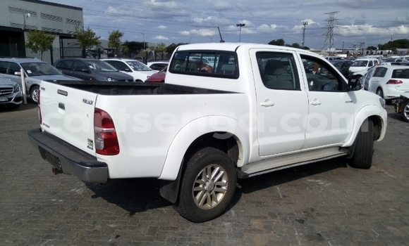 Buy Used Toyota Hilux White Car in Big Bend in Lubombo Buy Used Toyota Hilux White Car in Big Bend in Lubombo