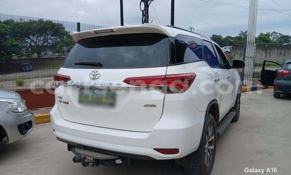 Nunua Ilio tumika Toyota Fortuner Other Gari ndani ya Hluti nchini Wilaya ya Shiselweni Nunua Ilio tumika Toyota Fortuner Other Gari ndani ya Hluti nchini Wilaya ya Shiselweni