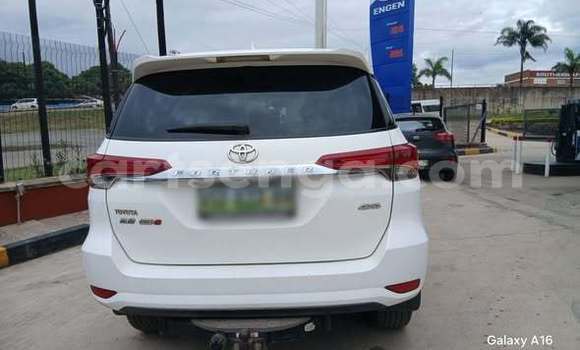 Nunua Ilio tumika Toyota Fortuner Other Gari ndani ya Hluti nchini Wilaya ya Shiselweni Nunua Ilio tumika Toyota Fortuner Other Gari ndani ya Hluti nchini Wilaya ya Shiselweni