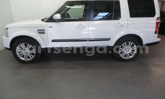 Buy Used Land Rover Discovery White Car in Manzini in Manzini Buy Used Land Rover Discovery White Car in Manzini in Manzini