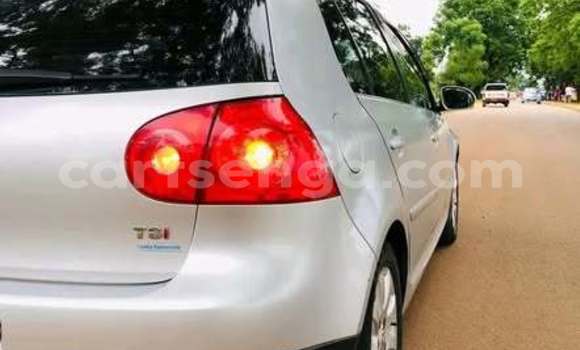 Acheter Occasion Voiture Volkswagen Touran Autre à Hlatikulu, Shiselweni District Acheter Occasion Voiture Volkswagen Touran Autre à Hlatikulu, Shiselweni District