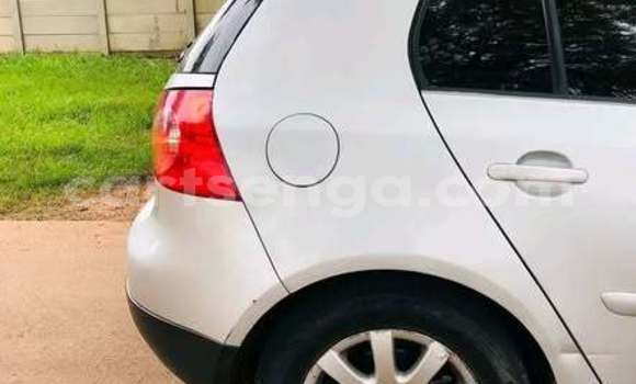 Acheter Occasion Voiture Volkswagen Touran Autre à Hlatikulu, Shiselweni District Acheter Occasion Voiture Volkswagen Touran Autre à Hlatikulu, Shiselweni District