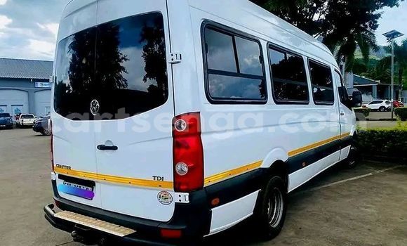 Buy Used Volkswagen Caddy White Car in Mbabane in Manzini Buy Used Volkswagen Caddy White Car in Mbabane in Manzini