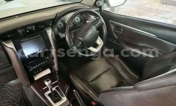 Buy Used Toyota Fortuner White Car in Mbabane in Manzini Buy Used Toyota Fortuner White Car in Mbabane in Manzini