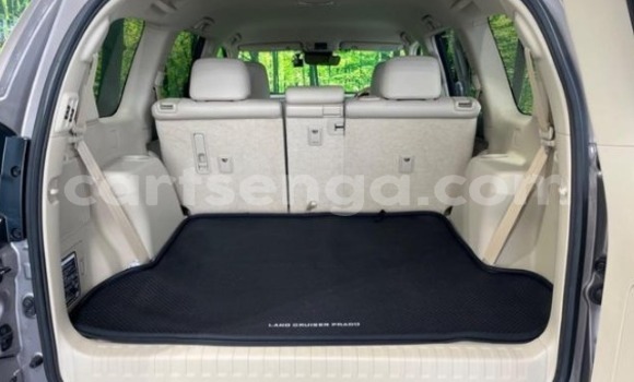 Nunua Ilio tumika Toyota Land Cruiser Prado Black Gari ndani ya Mbabane nchini Manzini Nunua Ilio tumika Toyota Land Cruiser Prado Black Gari ndani ya Mbabane nchini Manzini