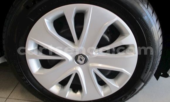 Buy Used Renault Clio White Car in Manzini in Manzini Buy Used Renault Clio White Car in Manzini in Manzini