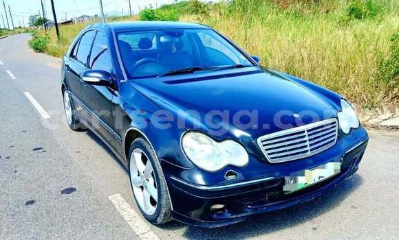 Nunua Ilio tumika Mercedes‒Benz C–Class Blue Gari ndani ya Manzini nchini Manzini Nunua Ilio tumika Mercedes‒Benz C–Class Blue Gari ndani ya Manzini nchini Manzini