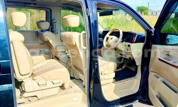 Nunua Ilio tumika Nissan Elgrand Black Gari ndani ya Manzini nchini Manzini Nunua Ilio tumika Nissan Elgrand Black Gari ndani ya Manzini nchini Manzini