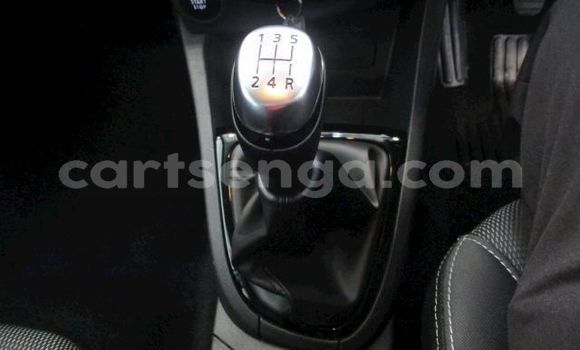 Buy Used Renault Clio White Car in Manzini in Manzini Buy Used Renault Clio White Car in Manzini in Manzini